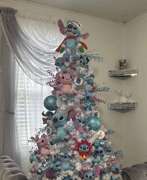 Stitch And Angel Christmas Tree, Christmas Tree Ideas Stitch, Stitch Theme Christmas Tree, Stitch Tree Christmas, Lilo And Stitch Christmas Tree Ideas, Stitch Christmas Tree Ideas, Stitch Ornaments Diy, Lilo And Stitch Christmas Tree, Extra Christmas Tree