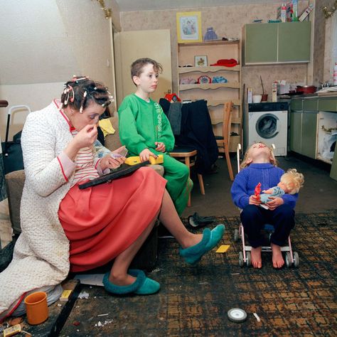 Paul Evans, Martin Parr, Cultural Identity, British History, White Picture, Colour Photograph, Black And White Pictures, Where The Heart Is, Home Sweet Home