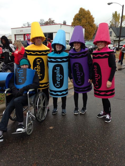 Homemade Crayon Costume, The Day The Crayons Quit Costume, Homemade Crayons, Halloween Crayons, Crayon Costume, October School, Diy Crayons, Book Character Day, Crayola Crayons