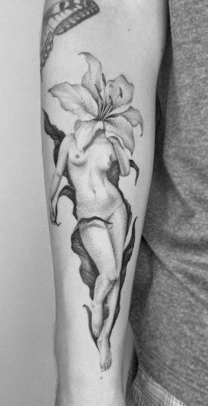 Tattoo Ideas Lotus, Tattoos Lily, Lily Tattoos, 16 Tattoo, History Meaning, Lei Lei, History Tattoos, Tattoo Henna, Joker Tattoo