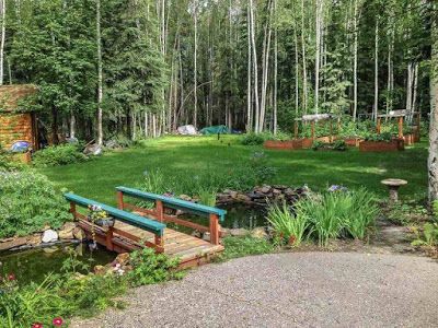 Alaskan Garden, Alaska Gardening, Alaska Garden, Homesteading Garden, Growing Organic Vegetables, Organic Home, Garden Pest Control, Garden Plans, Home Gardening