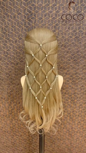 Short Faerie Hair, Elves Hairstyle, Elf Braids, Fairytale Hairstyles, Targaryen Hair, Medieval Hairstyles, Victorian Hair, Fancy Hair, Beautiful Braided Hair