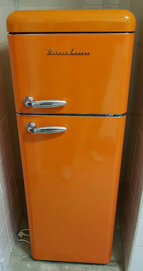 Orange fridge Schaub Lorenz 70s Fridge, Orange Fridge, Vintage Fridge, Vintage Refrigerator, Retro Appliances, 1950s House, Orange Kitchen, Sculpture Ideas, Kitchen Inspo