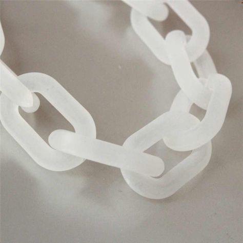 40pcs Matte White Oval Acrylic Chunky Chain Links, Plastic Necklace Chain Links, Open Link ,Size 24mmx18mm|Jewelry Findings & Components| - AliExpress Vintage Rhinestone Brooch, Plastic Jewelry, Chain Links, Clear White, Chain Link Necklace, Link Necklace, Craft Items, Necklace Chain, Bracelet Necklace