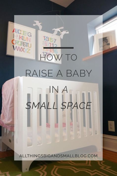 Our favorite tips and tricks from living in a tiny apartment with a baby and two great danes. Her bedroom didn't even have room for a door but we made it work! Click through to read about more small space living tips, how we saved money on setting up our nursery, and other parenting hacks. Nursery On A Budget, Tiny Nursery, Small Nurseries, Space Nursery, Nursery Organization, Baby Prep, Small Space Diy, Tiny Apartment, Baby Organization