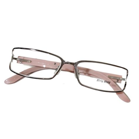 Vintage Miu Miu, Miu Miu Glasses, Glasses Inspiration, Y2k Accessories, Trendy Glasses, Cute Glasses, Fashion Eye Glasses, Stylish Glasses, Square Glasses