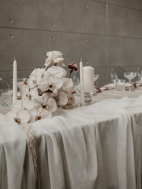 Monochromatic Wedding, Tablescape Inspiration, Bridal Table, Ethereal Wedding, Living Modern, The Lane, Wedding Stylist, Neutral Wedding, Wedding Table Settings