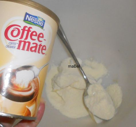 2 cdas de coffee- mate es un polvo para colocarle al café, es crema de origen vegetal. Si no consigues, puedes reemplazar con chantilly en p... Nestle Coffee Mate, Nestle Coffee, Coffee Mate, Oreo, Ice Cream, Pastel, Cream, Coffee