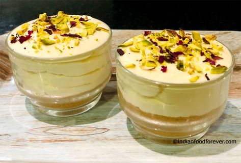 Thandai Mousse, Holi Sweets, Easy Indian Sweet Recipes, Fusion Desserts, Thandai Recipes, Holi Recipes, Easy Indian Dessert, Diwali Recipes, Fusion Recipes