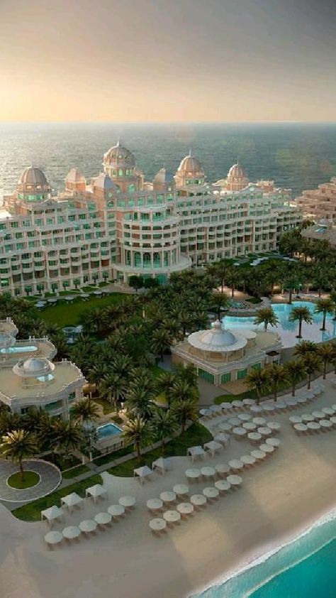 Beach Palace, Hotels In Dubai, Kempinski Hotel, Seychelles Islands, Dubai Holidays, Dubai Luxury, Palm Jumeirah, Dubai Hotel, Spa Wellness