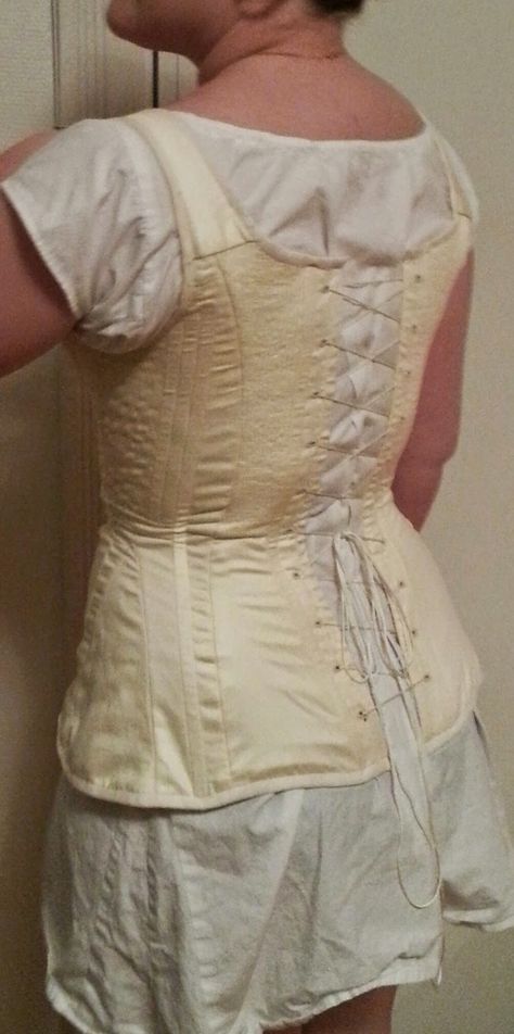 Anno 1776: 1800-1840's stays Jane Austen Costume, Stays Pattern, Anastasia Cosplay, Corset Stays, 18th Century Stays, Edwardian Corsets, Silk Corset, 18th Century Women, Vintage Attire