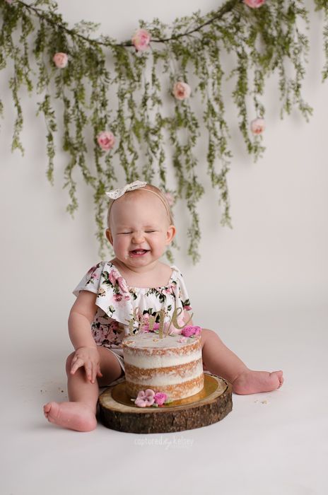 Naked Smash Cake, Flower Garland Backdrop, Smash Cake First Birthday, Floral Backdrop, Floral Cake, Flower Garlands, Smash Cake, 1st Bday, Flower Cake