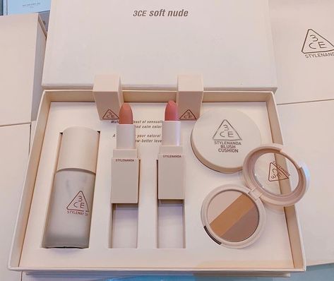 #3ce #limitededition #softnude Stylenanda Makeup, 3ce Makeup, 3ce Stylenanda, Korean Makeup Tutorials, Korea Makeup, Minimalist Makeup, Cosmetic Packaging Design, Ulzzang Makeup, Perfume Packaging