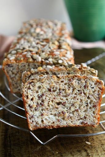 High Protein Bread.. This would make a wonderful "grab and go" breakfast for my Shrinking On A Budget Meal Plan. High Protein Bread Machine Recipe, Norwegian Bread, High Protein Bread, Bread Healthy, Star Bread, Multigrain Bread, Protein Bread, Bread Easy, Savory Bread