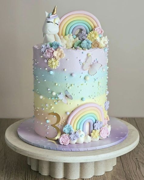 Rainbow Cake Ideas, Unicorn Cake Design, Birthdays Cakes, Rainbow Layer Cakes, Rainbow Unicorn Cake, Rainbow Birthday Cake, 4th Birthday Cakes, Unicorn Birthday Cake