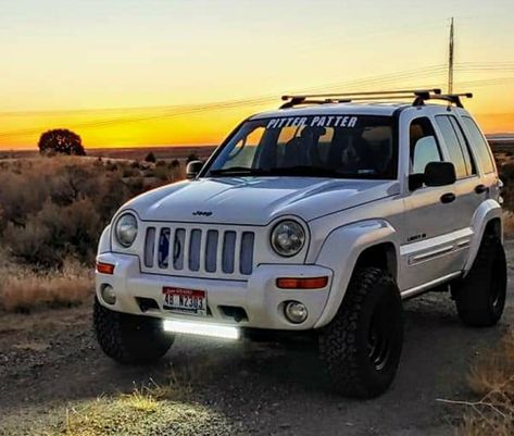 Jeep Liberty Lifted, Jeep Mods, Grade 12, Jeep Jeep, Jeep Jl, Jeep Stuff, Jeep Liberty, Jeep Life, Car Camping