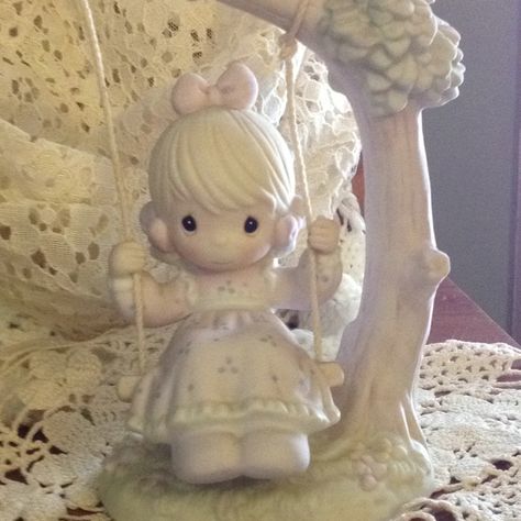 Precious Moments girl on swing ♡ sweet memories,  I want this one! Precious Moments Dolls, Precious Moments Figurines, Doll Maker, Doll Parts, Jesus Saves, Pretty Dolls, Sweet Memories, Porcelain Dolls, Precious Moments