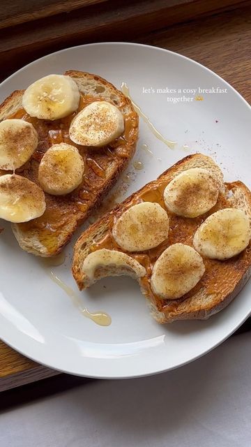 Peanut Butter Banana Cinnamon Toast, Bread With Peanut Butter And Banana, Bread Peanut Butter And Banana, Peanut Butter Banana Honey Toast, Pb And Banana Toast, Banana Bread Toast, Banana Toast Recipe, Good Food Combos, Honey On Toast