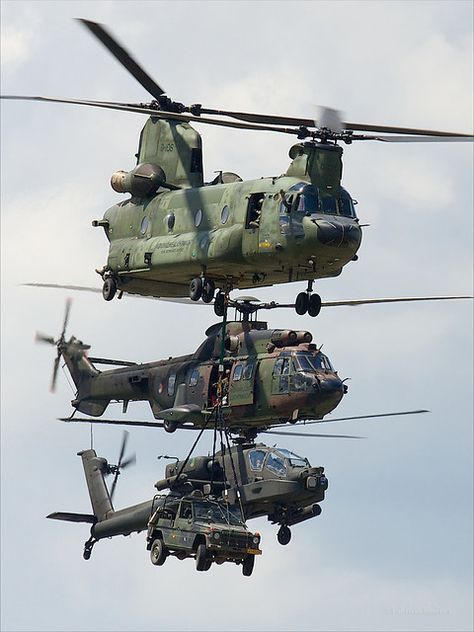 Boeing Ch 47 Chinook, Perang Dunia Ii, Chinook Helicopters, 밈 유머, Military Airplane, Military Jets, Military Helicopter, Military Photos, Jet Plane