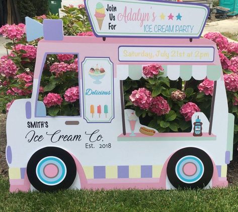 Ice Cream Party Decoration Ideas. Ice Cream Truck Photo Prop (a proper party) Diy Ice Cream Truck, Ice Cream Prop, Ice Cream Party Games, Ice Cream Birthday Party Theme, Ice Cream Decor, Ice Cream Party Favors, Ice Cream Party Theme, Ice Cream Party Decorations, Ice Cream Decorations