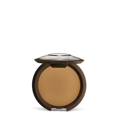 Setting Powder and Loose Powders Becca Setting Powders, Becca Highlighter, Foundation Contouring, Becca Cosmetics, Flawless Foundation, Beauty Products Drugstore, The Heights, Makeup Primer, Powder Makeup