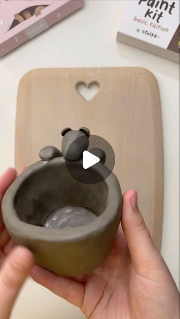 Cute Pottery, Pottery Tutorials, Hug Mug, Clay Videos, Pottery Videos, Bear Hug, Cute Bear, Ceramic Clay, Cute Bears