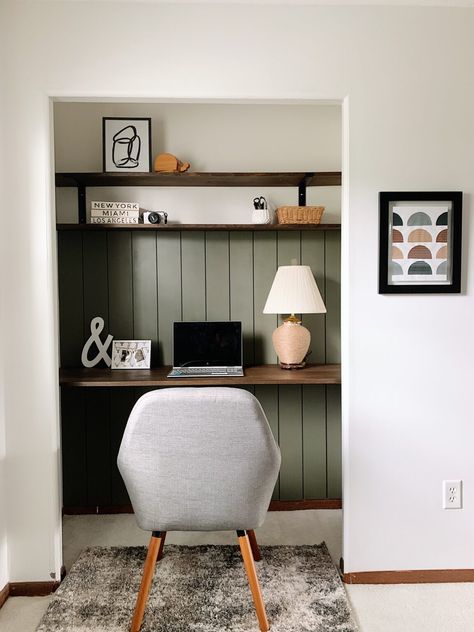 Closet Transformation Ideas, Closet To Office, Closet Turned Office, Spare Room Design, Closet Nook, Nook Diy, Tv Nook, Closet Desk, Closet Transformation