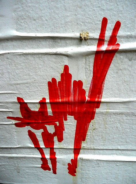 Creative Street Art, Graffiti Art Pieces, Graphitis Street Art, Graffiti Building, Random Graffiti, Red Graffiti Art, Tag Inspo Graffiti, Marker Graffiti, Red Graffiti Aesthetic