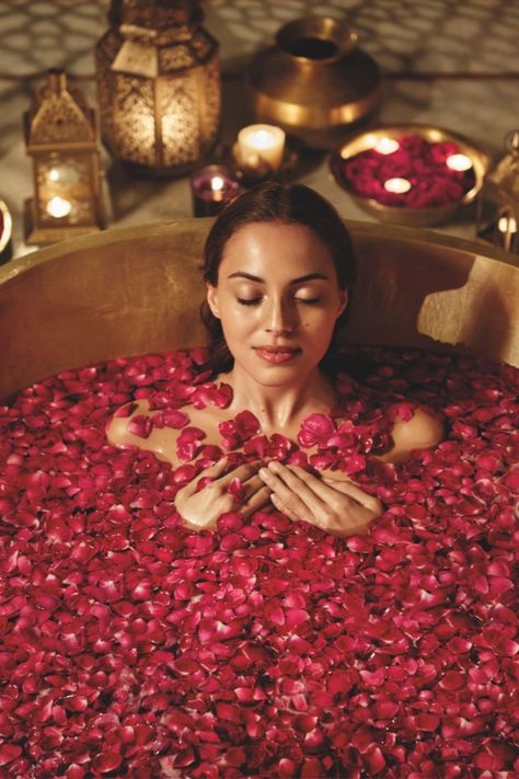 Ayurveda Routine, Rituals Cosmetics, Body Cosmetics, Rose Petal Bath, Indian Rose, Boutique Spa, Home Body, The Ritual, Massage Techniques