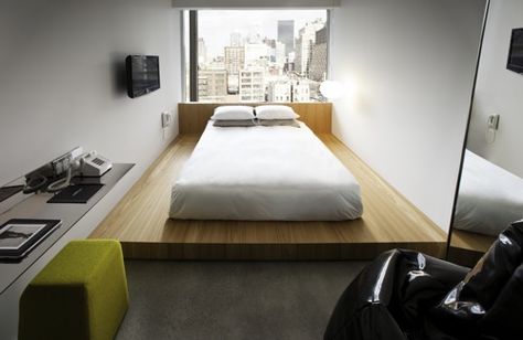 Hôtel Americano, Chelsea, NY 3 Luxury Hotel Design, Platform Bed Designs, Nyc Hotels, New York Hotels, Random Inspiration, Design Hotel, Bedroom Hotel, Hotel Design, Hotels Design