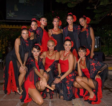 We could dress like flamenco dancers at the Spanish themed bridal shower. Spanish Theme Party Outfit, Spanish Party Ideas, Flamenco Party Decoration, Spanish Party Theme, Flamenco Party Theme, Spain Inspired Party, Spanish Night Party, Spanish Bachelorette Party, Spanish Fancy Dress