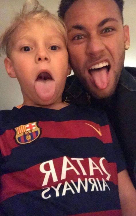 Neymar Son, Neymar 11, Neymar Psg, Neymar Jr Wallpapers, Neymar Football, Soccer Funny, Soccer Guys, Soccer Boys, Football Boys