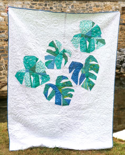 Under the Canopy – Monstera Leaf Quilt – Riley Blake Designs Monstera Leaf Quilt, Superhero Quilt, Leaf Quilts, Paper Peicing Patterns, Creative Quilts, Tropical Quilts, Leaf Quilt, Colchas Quilting, Hawaiian Quilt Patterns