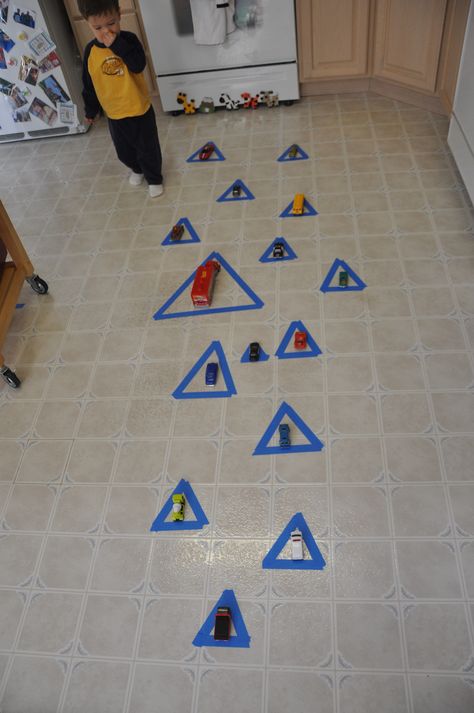 Floor Triangle Shapes Learning https://www.amazon.com/Kingseye-Painting-Education-Cognitive-Colouring/dp/B075C4SD9N Independence Day Crafts For Toddlers, Shape Learning Activities, Shapes Lesson Plan, Tangram Activities, Triangle Game, Triangles Activities, Toddler Preschool Activities, Community Helpers Preschool Activities, Joy School