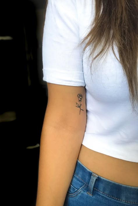 Small Rose Tattoo - Inner Arm Small Tattoo Arm, Inside Of Arm Tattoo, Tattoo Placement Arm, Little Rose Tattoos, Tats Ideas, Inner Arm Tattoos, Small Tattoo Placement, Flower Tat, Inner Arm Tattoo