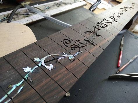 Acoustic Guitar Art, Music Instruments Diy, Guitar Inlay, Luthier Guitar, Guitar Fretboard, Electric Violin, Guitar Making, Diy Instruments, Custom Electric Guitars