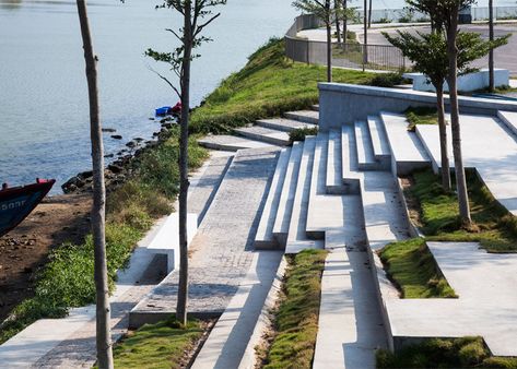 MIA Design Studio complete waterside park in Vietnam Landscape Plaza, Landscape Stairs, Landscape Steps, University Architecture, Urban Landscape Design, Modern Landscape Design, Landscape And Urbanism, Landscape Architecture Design, Landscape Plans