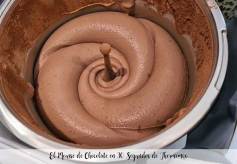 Die Schokoladenmousse in 30 Sekunden mit dem Thermomix - Rezepte für Thermomix Almond Torte, Thermomix Baking, Dessert Thermomix, Ketogenic Desserts, Chocolate Mousse Recipe, Thermomix Desserts, Mousse Recipes, Dessert Ingredients, Cooking Prep