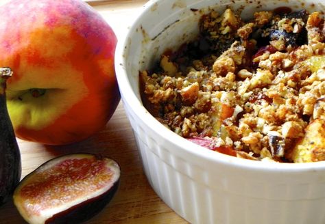 RECIPE: Peach & Fig Cobbler Fig Cobbler, Diy Healthy Food, Jar Recipes, Peach Crisp, Fig Recipes, Peach Jam, Breakfast Delicious, Green Sage, Peach Pie