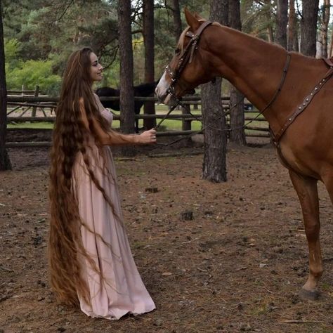 Summer Cowgirl, Hairstyles Theme, Extremely Long Hair, Rainbow Hair Color, Long Healthy Hair, Rapunzel Hair, Long Hair Pictures, Really Long Hair, Cowgirl Aesthetic