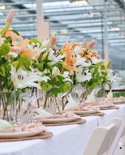 When it comes to selecting the perfect flower for your wedding day, the lily reigns supreme. With their elegant beauty, classic appeal, and versatile nature, lilies are the ideal choice for any bride looking to create a stunning and unforgettable wedding celebration.🤍 #bredefleur #bredefleurlelies #lilies #lily #floristic #lilyflowers #lilyarrangement #lilyaddiction #weddingseason #weddingdecor #weddingfloristry #bridalbouquet #weddingbouquet #weddingflowers Lily Flower Wedding Decor, Lily Wedding Decor, Wedding Flowers Lilies, Lily Flower Wedding, Lilies Wedding, Flower Table Decorations, Bridal Wedding Flowers, Table Flower Arrangements, Wedding Decors