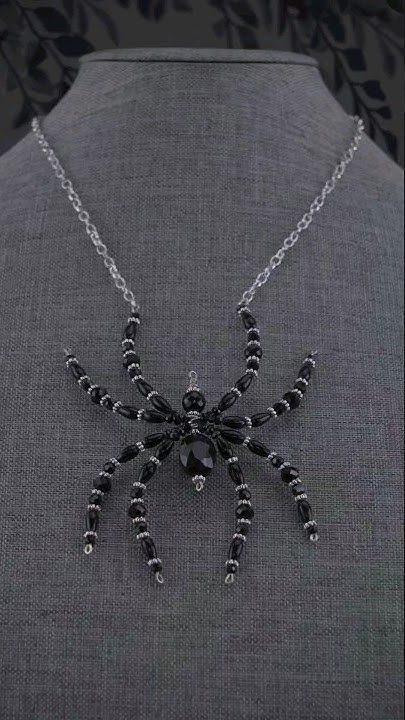 DIY Jewelry | Handmade Necklace Design: Beaded Wire Spider Tutorial | Halloween Jewellery Ideas 2024 Spider Tutorial, Halloween Jewellery, Handmade Necklace Designs, Gothic Jewelry Diy, Wire Spider, Spider Crafts, Spider Jewelry, Gothic Shop, Beaded Spiders