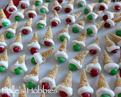 Elf Hats With Bugles, Jingle Bell Cookies, Bugle Christmas Treats, Xmas Candy Crafts, Bugle Bites, Christmas Treats Easy, Christmas Party Treats, Xmas Treats, Easy Christmas Treats