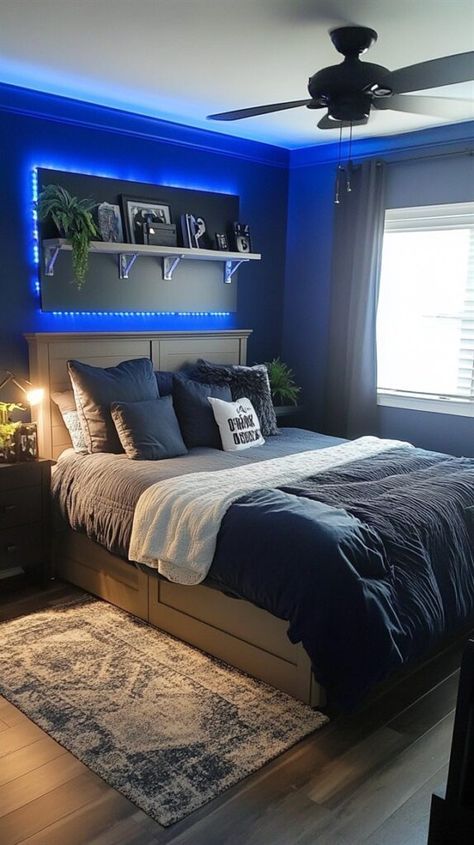 Blue Room Ideas For Men, Comfy Bedroom Ideas For Couples, Navy Teen Boy Bedroom, Bedroom Design Apartment, Boy Room Aesthetic, Simple Room Design, Modern Room Ideas, Cuartos Ideas, Male Room Ideas