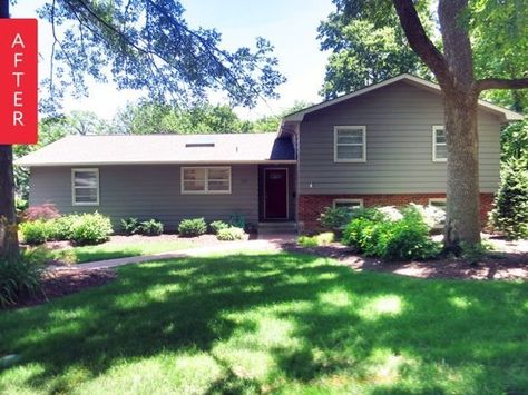 Before & After: A 1950s Facade Gets an Update | Apartment Therapy Tri Level Remodel, Split Level House Exterior, Tri Level House, Split Level Remodel Exterior, Split Level Exterior, Brick House Exterior Makeover, Split Level Remodel, White Wash Brick, Home Exterior Makeover