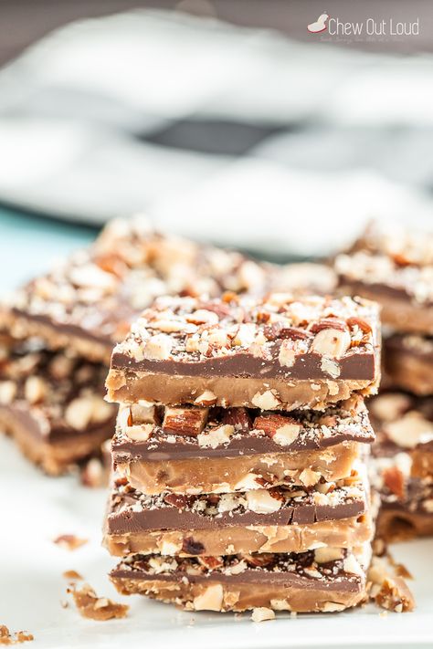 Make a batch of Homemade Almond Roca for parties, cookie trays, or gift-giving. They're absolutely scrumptious, impressive, and easy to make. Almond Roca, Toffee Candy, Christmas Candy Recipes, Chocolate Toffee, Milk Chocolate Chips, Chocolate Almonds, Holiday Baking, Candy Recipes, Dessert Bars