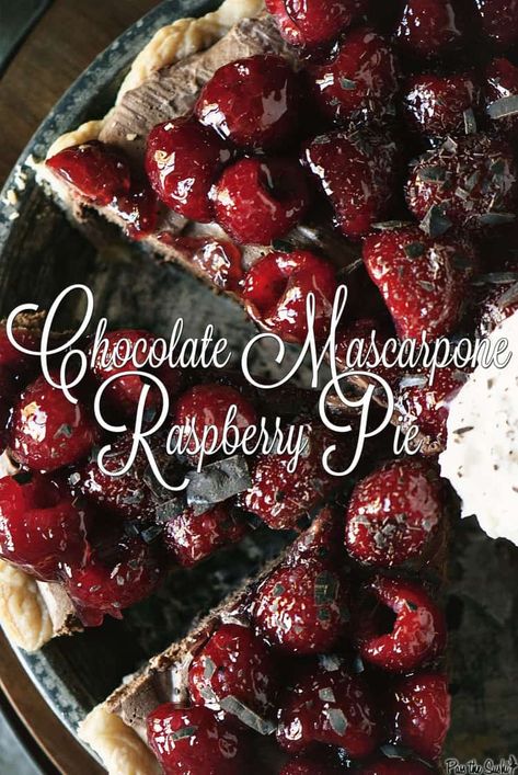 Chocolate Marscapone, Pie Competition, Raspberry Pie Recipe, Christmas Chocolate Desserts, Chocolate Mascarpone, Yummy Pies, Chocolate And Raspberry, Berry Recipes, Humble Pie