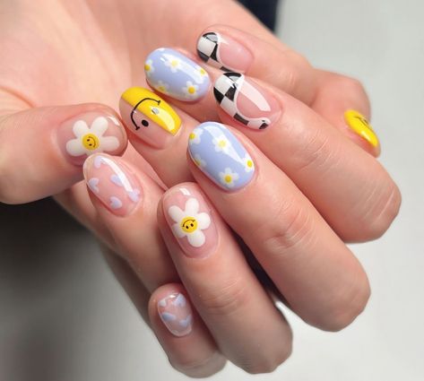 Dopamine Nails, Kids Nail Designs, September Nails, Girls Nails, Gel Nail Designs, Dream Nails, Cute Nail Designs, Short Acrylic Nails, Nail Tutorials