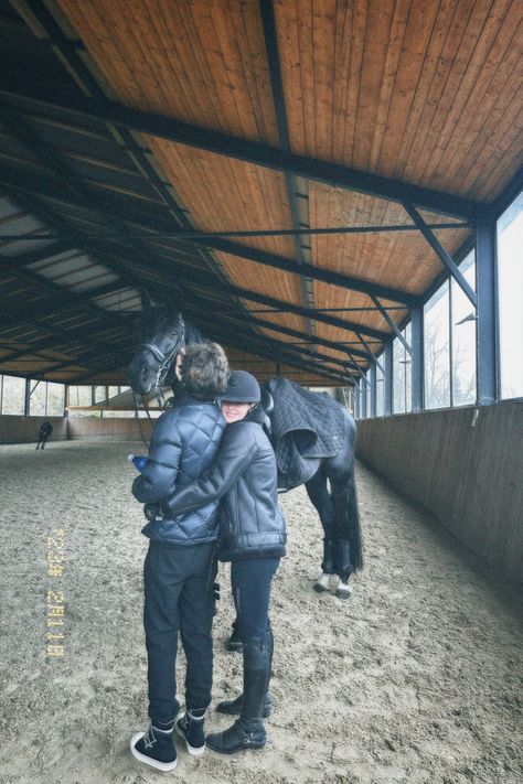 2 People Riding A Horse, Horse Riding Couple Aesthetic, Horse Couple Aesthetic, Equestrian Couple Aesthetic, Male Equestrian Aesthetic, Couple Horse Riding, Horse Riding Couple, Equestrian Couple, Horse Couple