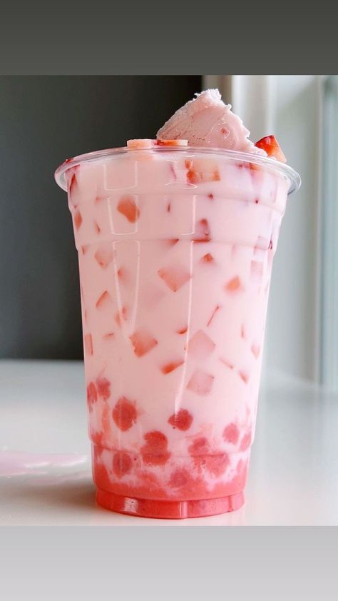 Cornstarch Boba, Strawberry Boba, Boba Recipe, Bubble Tea Recipe, Boba Pearls, Bubble Tea Boba, Boba Drink, Bubble Milk Tea, God Mat